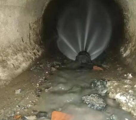 江岸市政管道清淤