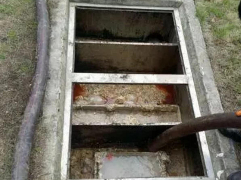 江岸隔油池清理