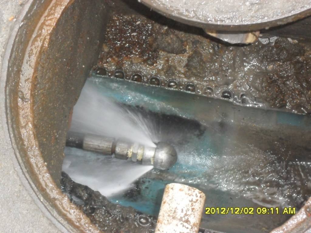 江岸污水管道高压清洗