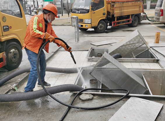 江岸隔油池清理